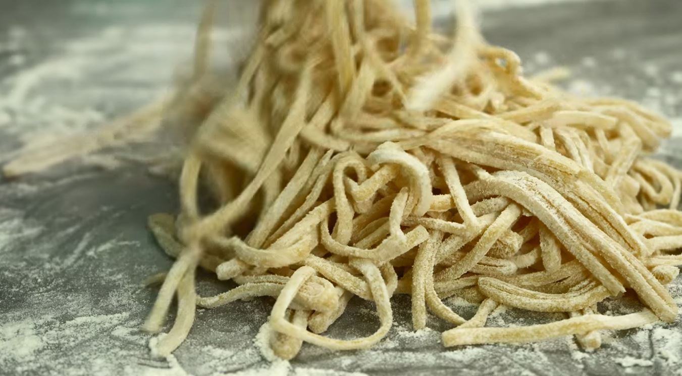 How to Make Chinese Egg Noodles